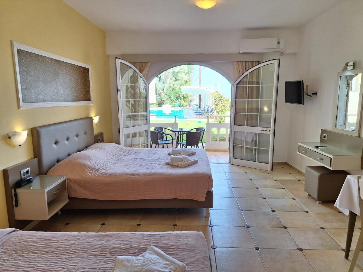 Perla Beach Agia Marina Extérieur photo