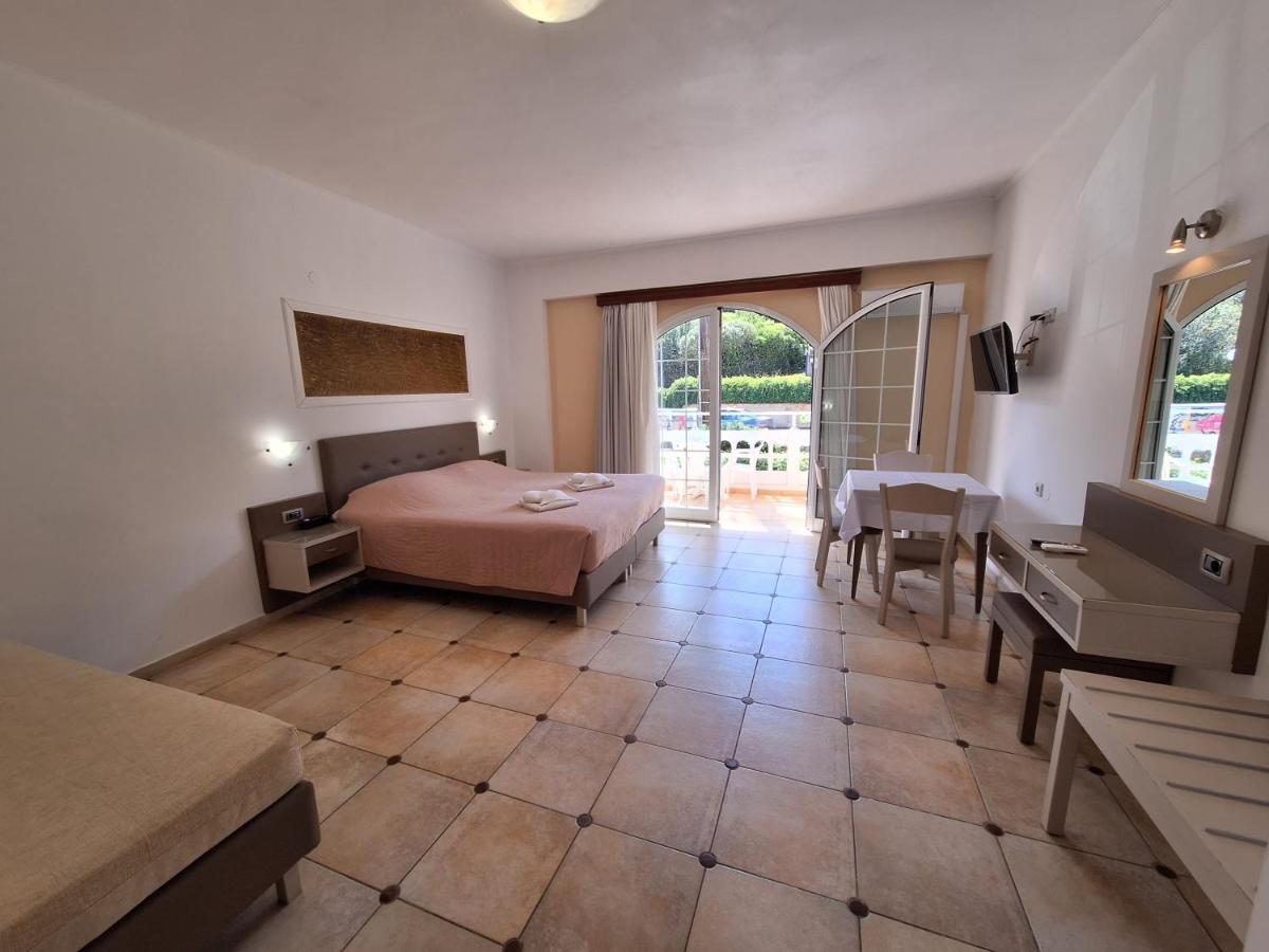 Perla Beach Agia Marina Extérieur photo