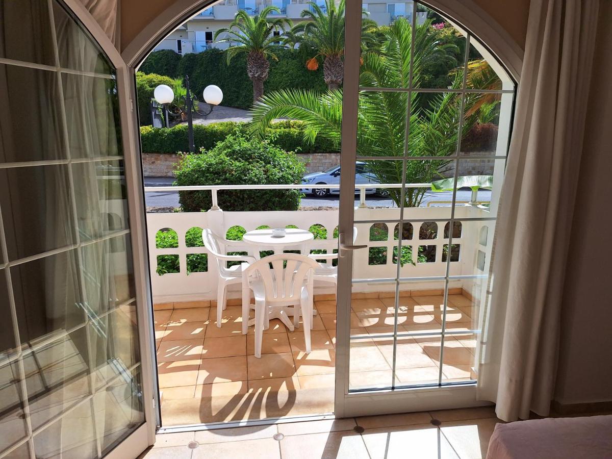 Perla Beach Agia Marina Extérieur photo